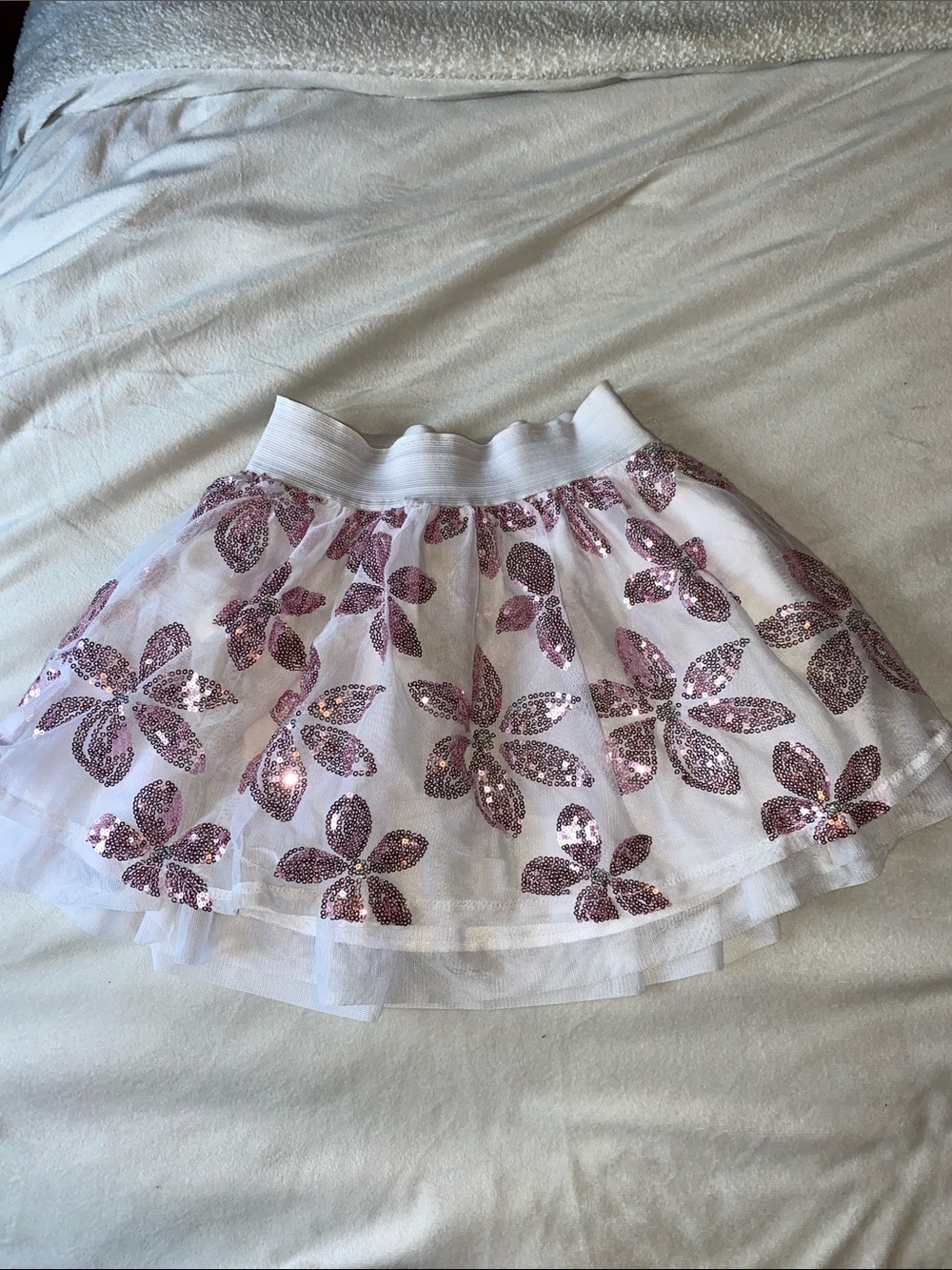 White Tulle Skirt with Pink Sequin Floral Design– place 89 – girls size 6X/7